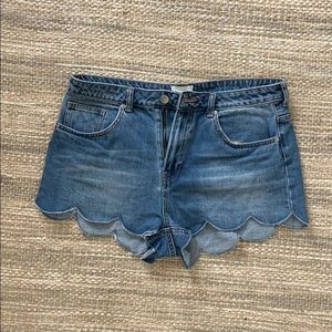 Scalloped Jean Shorts from H&M